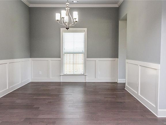 4th image of 9176 Crescent Lodge Dr