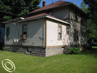 4th image of 297 Euclid Ave