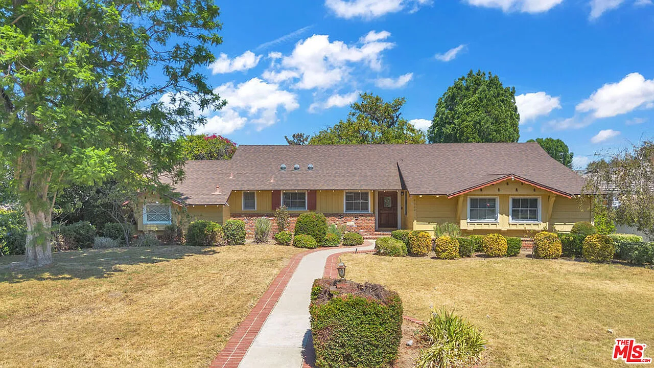 4 bed, 4.0 bath, 2653 sqft, $5,295 — Photo 1