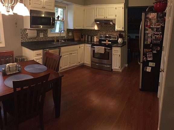 3rd image of 1629 Tinkers View Dr