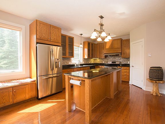 3rd image of 16967 E Broadview Dr