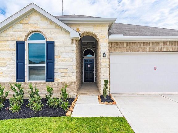 4th image of 2838 Palamas Ln