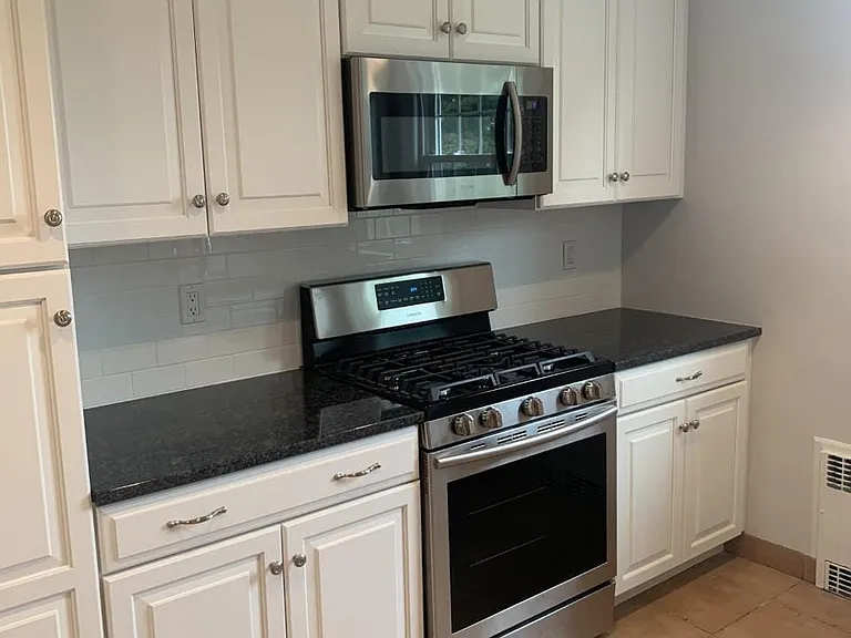 41 Ridge St #2 — Photo 5
