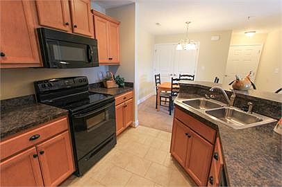 3rd image of 105 Capital St Unit 03