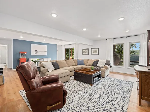 1 Marykirk Ln #Id1221821p, Bella Vista, AR 72715