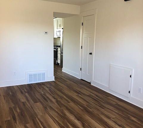 2nd image of 3945 Pheasant Dr Unit 1