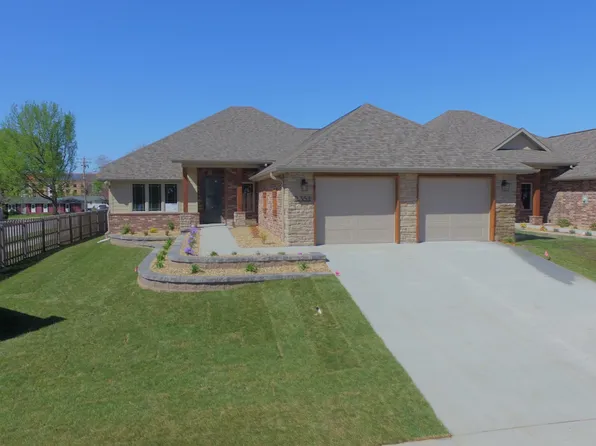 2351 E Cardinal Street, Springfield, MO 65804