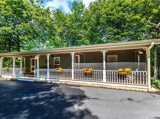 885 Tsisqua Cir, Brevard, NC 28712