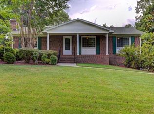 1115 Pineside Dr, Clemmons, NC 27012