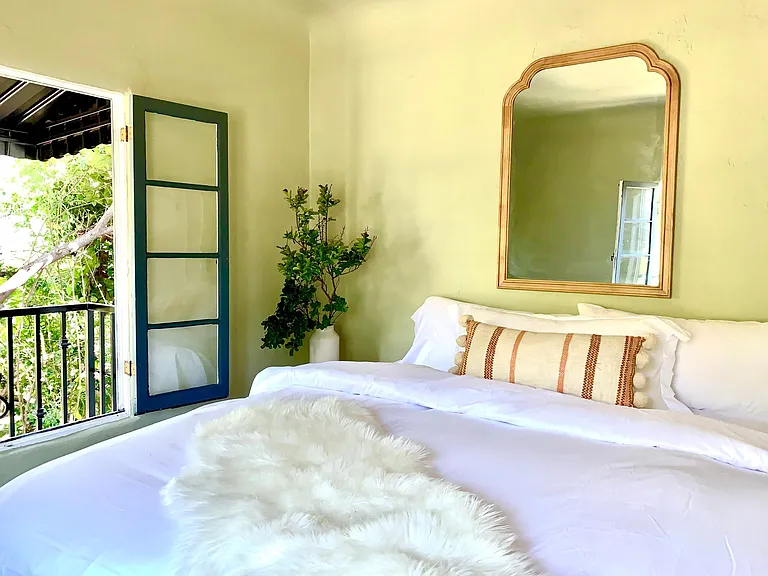 3934 Fernwood Ave — Photo 7