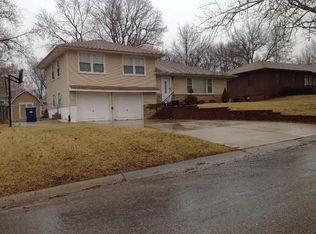 816 Natchez Ave, Liberty, MO 64068