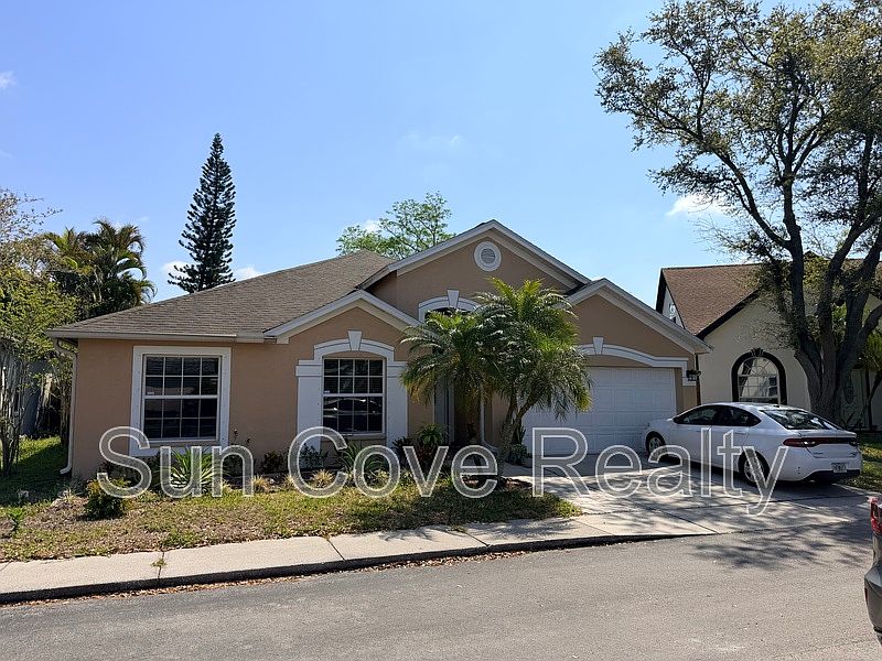 1st image of 8833 Cypress Hammock Dr