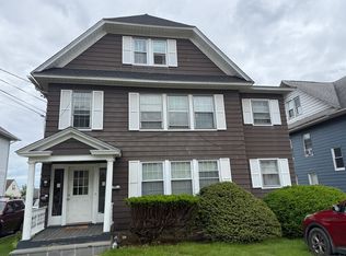 290 Ridgefield Ave, Bridgeport, CT 06610