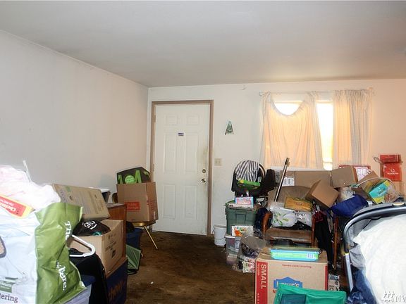 5th image of 8721 13th St NE