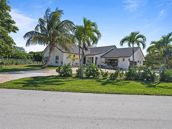2nd image of 11500 NW 21st Court
