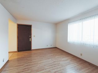 930 C St #2X1, Lincoln, NE 68502