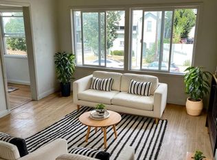 Charming Living in Historic West Adams at 1906 Cimarron Street, Los Angeles, CA 90018