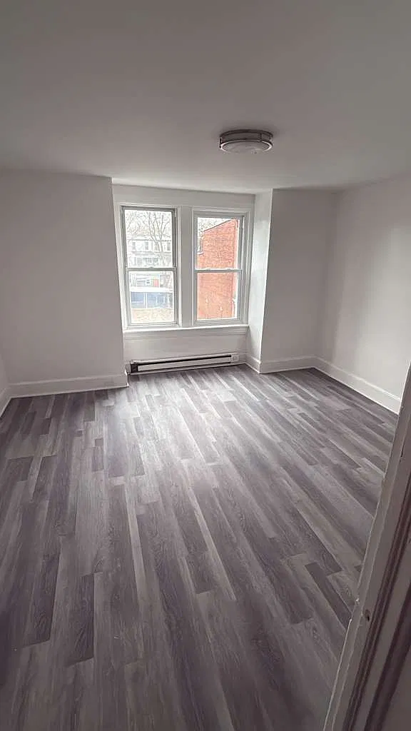 2 bed, $1,200 — Photo 3