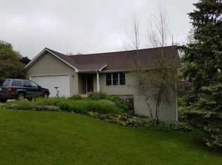 N3224 Highland Dr, Lake Geneva, WI 53147
