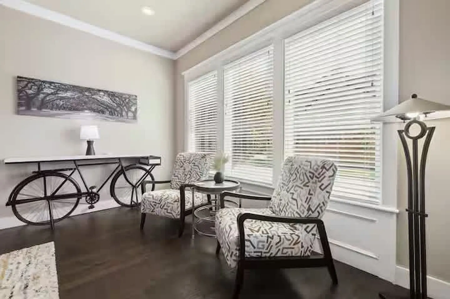 3 bed, 2.0 bath, 1862 sqft, $5,184 — Photo 2