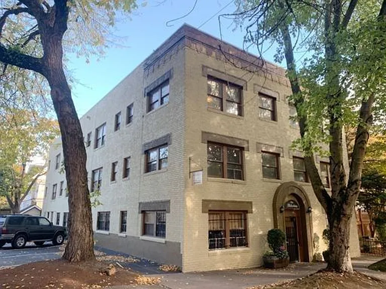 634 - Whitestone — Photo 11