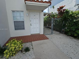 5720 SW 5th St, Miami, FL 33144