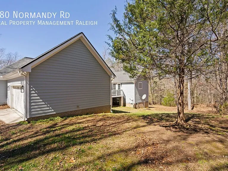 180 Normandy Rd — Photo 38