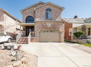 4574 Helen St, Dearborn, MI 48126