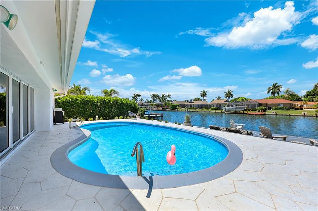 4 bed, 3.0 bath, 2098 sqft, $19,000 — Photo 3
