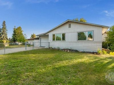 420 Bentley Dr, Fairbanks, AK, 99701