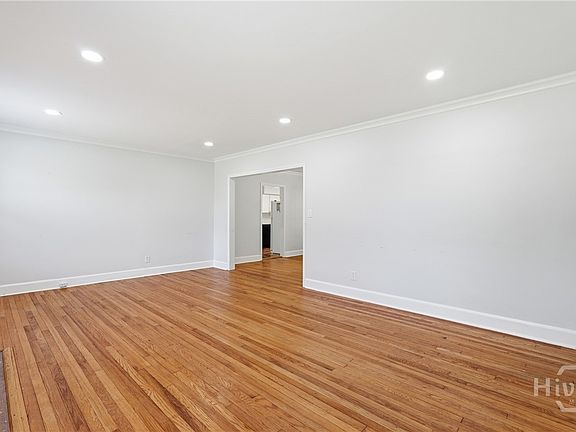 5th image of 501 E 55th Street