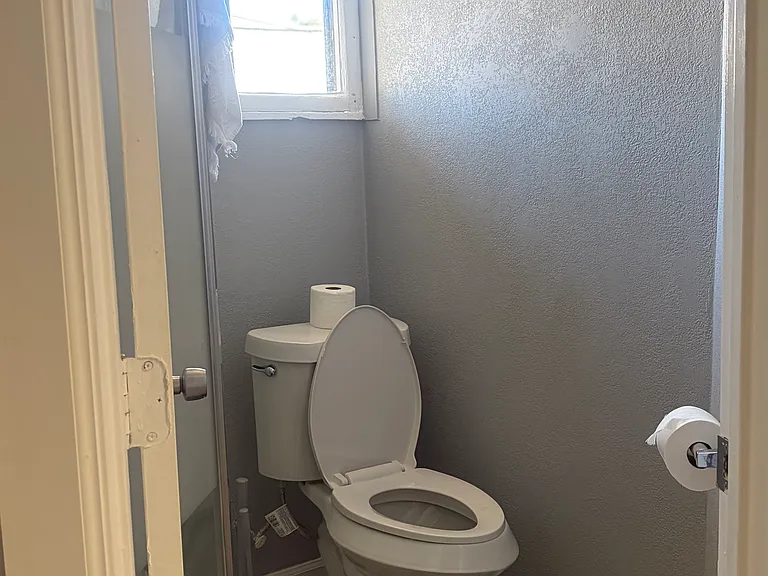 1633 Washington Ave #D — Photo 15
