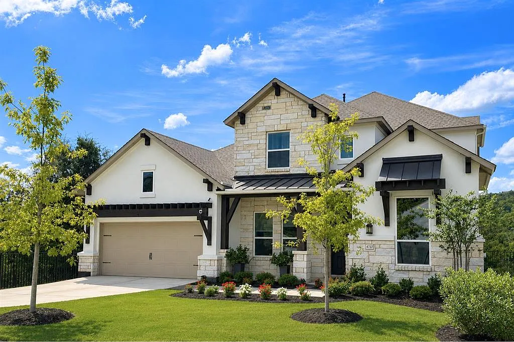 4 bed, 4.5 bath, 3826 sqft, $4,500 — Photo 2