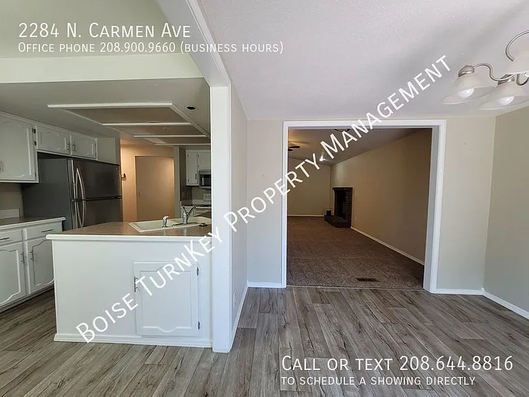 2284 N Carmen Ave — Photo 18