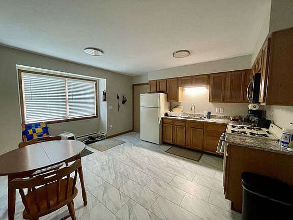 3rd image of 18.5 N Fulton St Building B-4