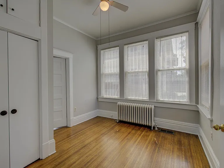 19 S Evergreen St — Photo 9