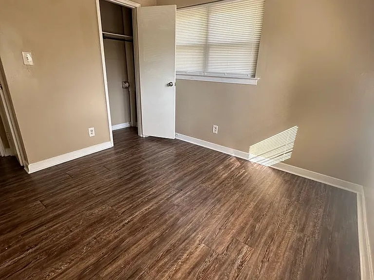 3301 Navajo Dr — Photo 2