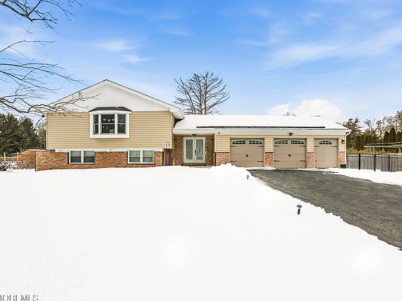 4th image of 24 Butterfly Road