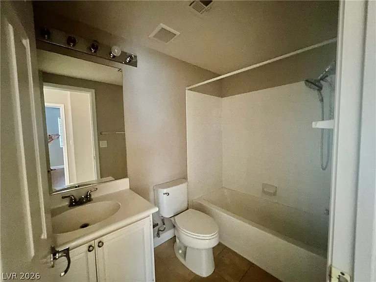 9737 Derbyhill Cir — Photo 10