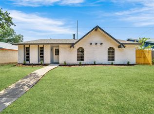 3609 S Elm Dr, Grand Prairie, TX 75052