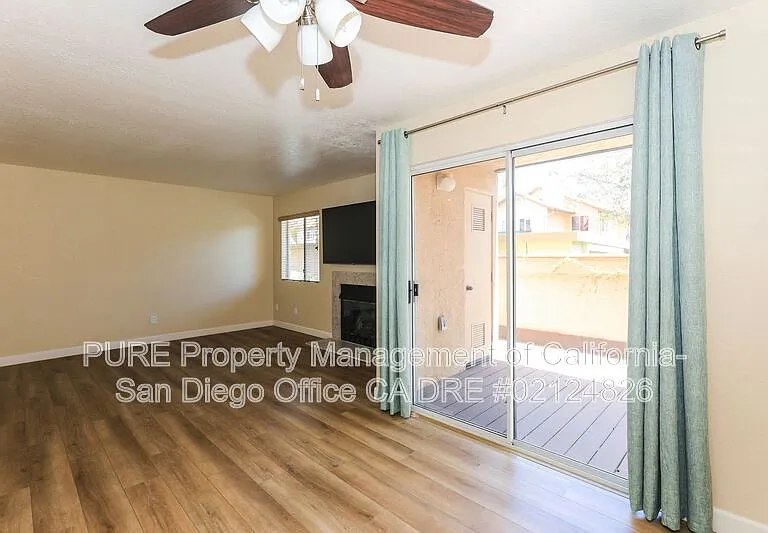 11317 Avenida De Los Lobos #E — Photo 9