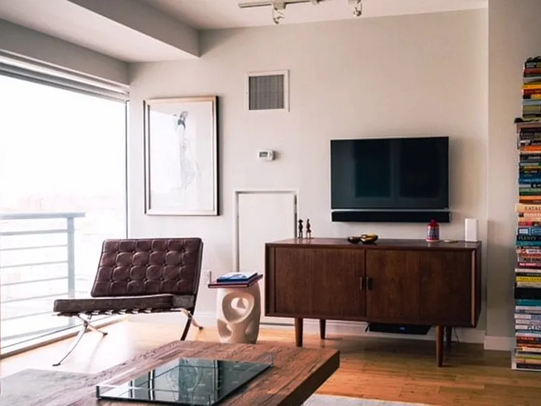 302 2nd St #11I — Photo 3