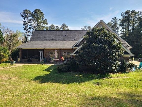 2nd image of 52 W Circle Dr
