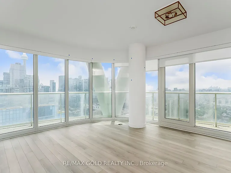 230 Simcoe St #2818 — Photo 21