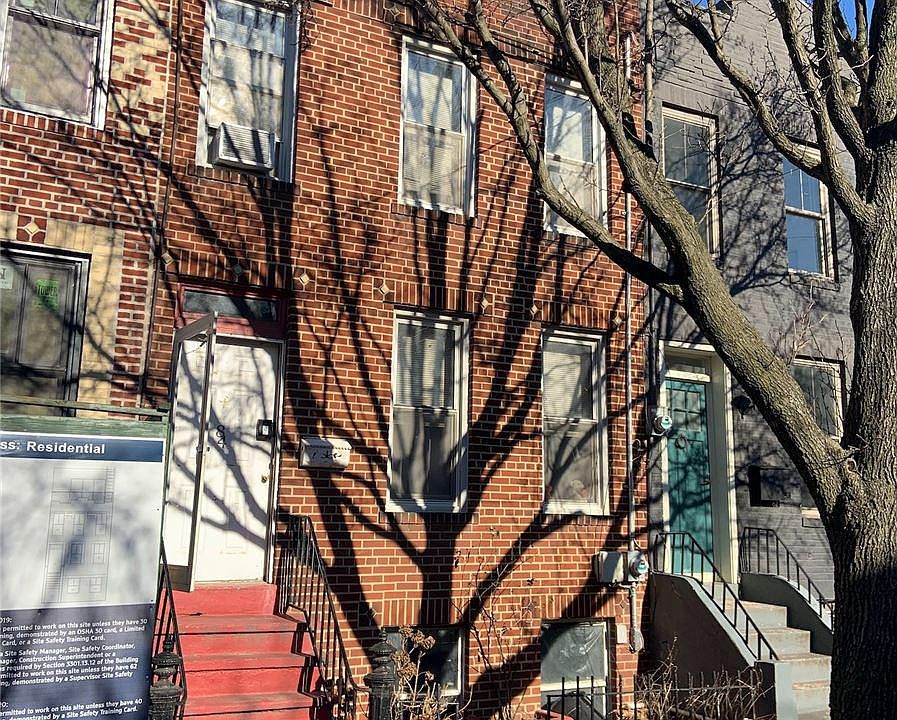 2nd image of 84 Pioneer St