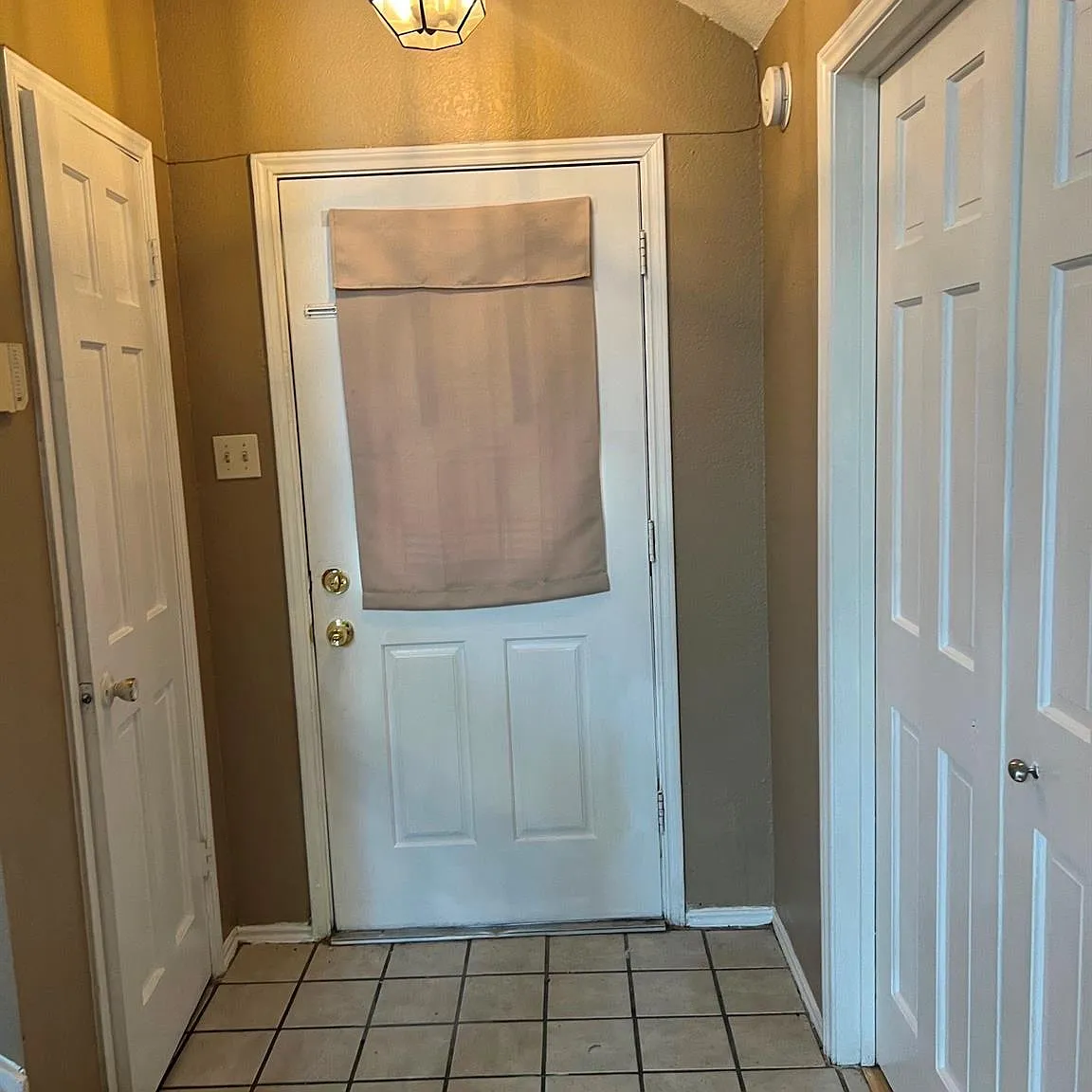 3 bed, 2.0 bath, 1496 sqft, $1,650 — Photo 3