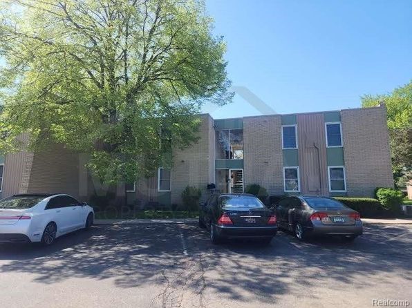 33249 Fargo St, Livonia, MI 48152