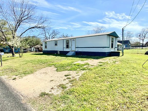 1220 N Barton St, Stephenville, TX 76401 | MLS #20282529 | Zillow