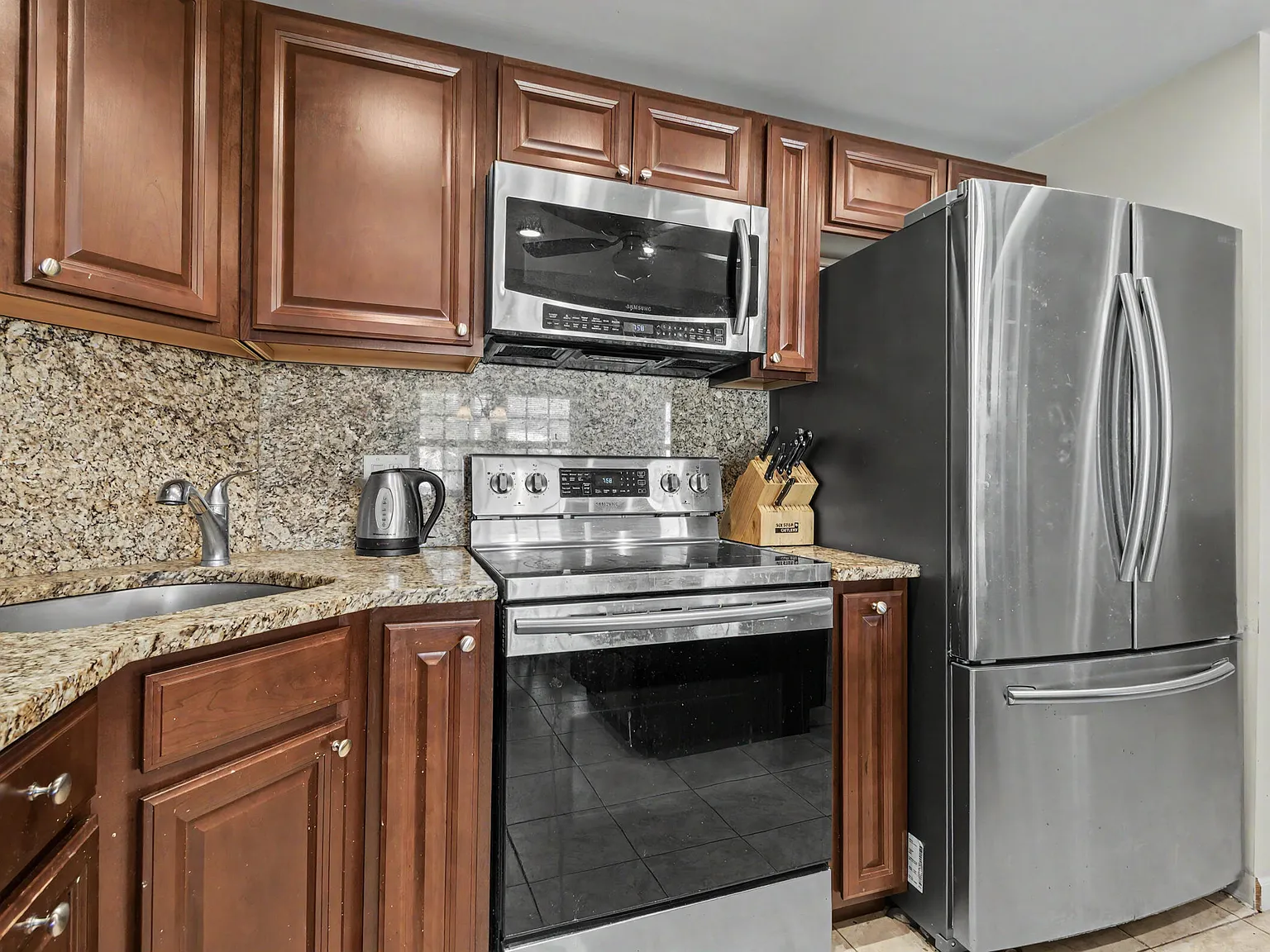 Maybury Mansions — Photo 4