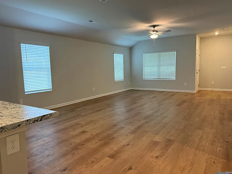 205 Six Pence Ct — Photo 7